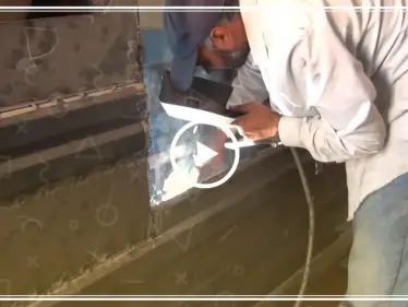 قساوة الظروف .. لم تثني سكان الشمال السوري عن متابعة تصنيع السيارات. - وكالة ستيب نيوز