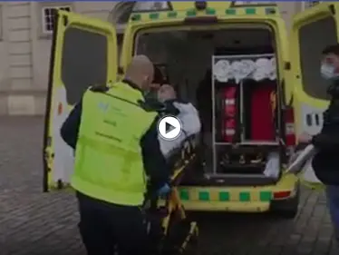 تدهور صحة لاجئ سوري في الدنمارك أضرب عن الطعام احتجاجاً على قرار الترحيل (فيديو) - وكالة ستيب نيوز