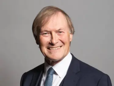 مقتل نائب بريطاني بعد تعرضه لعدة طعنات - وكالة ستيب نيوز