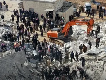 بعد زلزالين "مدمرين".. مسؤول تركي ينبه من مئات الهزات الارتدادية - وكالة ستيب نيوز