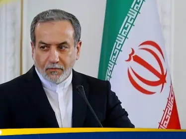 وزير الخارجية الإيراني يصعد ضد أمريكا.. ويترك طريقة الرد 