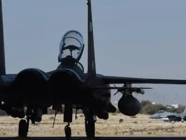 التحالف العربي بقيادة السعودية يعلن إسقاط أهداف جوية في سماء مطار أبها الدولي ويحدد مصدرها - وكالة ستيب نيوز