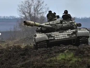 بالفيديو|| جندي روسي يتطاير أمتاراً في الهواء جرّاء قصفٍ أوكراني دقيق طال مدرعة تقله - وكالة ستيب نيوز