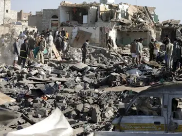 سقوط صاروخ باليستي بالخطأ على منطقة تحت سيطرة الحوثيين توقع مجزرة بين المدنيين - وكالة ستيب نيوز