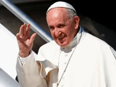 "أزور العراق كرسول سلام".. بابا الفاتيكان يغادر روما متوجهاً إلى بغداد في أول زيارة من نوعها إلى العراق - وكالة ستيب نيوز