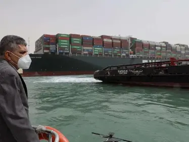 محكمة مصرية ترفض طلباً من سفينة إيفر جيفين التي اغلقت قناة السويس.. ومصادر مصرية تكشفه - وكالة ستيب نيوز