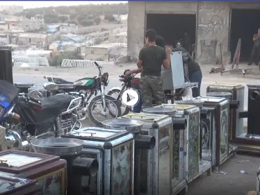 مع ارتفاع أسعار المحروقات .. ازدياد الطلب على شراء مدافئ قشر الفستق في إدلب - وكالة ستيب نيوز