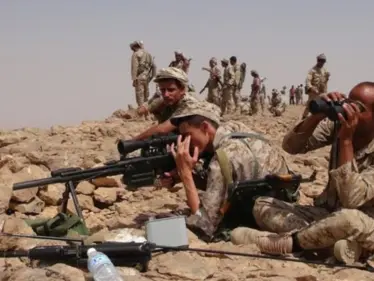 عشرات القتلى والجرحى في معارك بين الجيش اليمني وميليشيا الحوثي شرق مأرب - وكالة ستيب نيوز