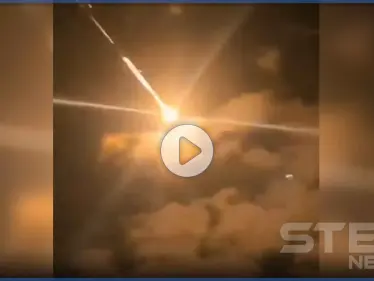 بالفيديو|| حدث فلكي مخيف.. نيزك يخترق سماء أندونيسيا ويمر بعدد من الدول العربية - وكالة ستيب نيوز