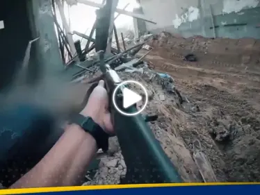 شاهد ماذا فعلت كتائب القسام بـ3 جنود إسرائيليين بضربةٍ من صاروخ محمول على الكتف - وكالة ستيب نيوز