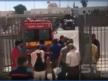 بالفيديو || بسبب "التهميش".. اشتباكات بين قوات الأمن ومحتجين في تطاوين التونسية - وكالة ستيب نيوز