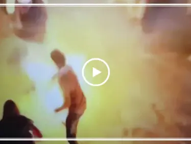 بالفيديو||متظاهر لبناني يحرق نفسه في ساحة رياض الصلح - وكالة ستيب نيوز