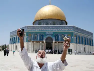 عشرات الإصابات في مواجهات عنيفة بين إسرائيليين وفلسطينين وتركيا وأمريكا ودول الخليج يصدرون بيانات (فيديو) - وكالة ستيب نيوز