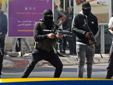 بالفيديو|| قوات إسرائيلية تقتحم مخيم طولكرم في الضفة الغربية وفصائل فلسطينية تتصدى لها - وكالة ستيب نيوز