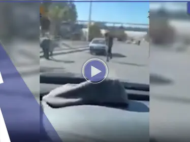 "شو هالبلد عملة بالأراضي والله".. مشاهد لا تصدق لأموال تتطاير بدمشق والناس يسارعون لجمعها - وكالة ستيب نيوز