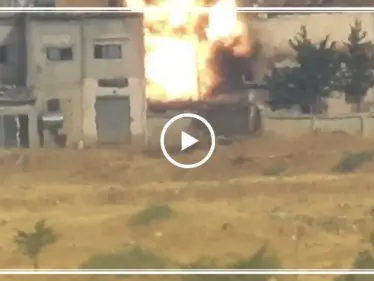 بصاروخ مضاد للدروع.. تدمير سيارة نقل ذخيرة لقوات الأسد غربي حماة (فيديو) - وكالة ستيب نيوز