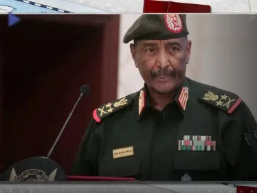 أوّل ظهور لـ البرهان خارج مقر قيادة الجيش السوداني منذ بدء الحرب (فيديو) - وكالة ستيب نيوز