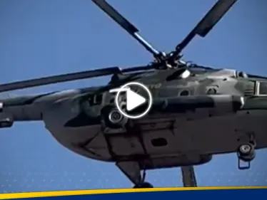 بالفيديو|| طائرة تحمل علم النظام السوري البائد تحلق فوق دمشق وتثير الرعب.. ما قصتها؟ - وكالة ستيب نيوز