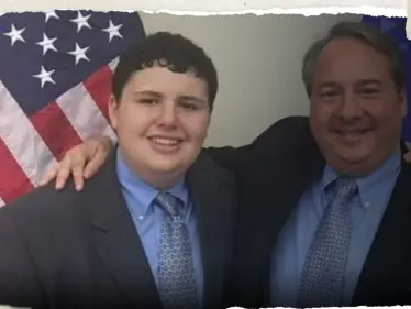 شاهد|| رسائل إغراء وإقناع.. ملياردير أمريكي يكشف كيف نجا من كارثة تيتان بآخر لحظة - وكالة ستيب نيوز