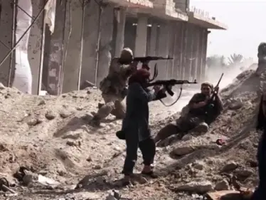 أين وصلت معارك ديرالزور مع تعزيز داعش لنقاطه واستقدام قسد التعزيزات ؟ - وكالة ستيب نيوز