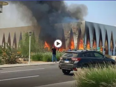 بالفيديو|| تعليق الفنانة ليلى علوي على حريق قاعة مهرجان الجونة السينمائي المثير للجدل وإدارته تحدد موعد الافتتاح - وكالة ستيب نيوز