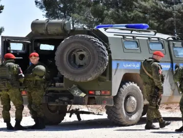 الروس يحتفظون بقيادي منشق عن "قسد" ومعبر الصالحية في دير الزور مغلق - وكالة ستيب نيوز