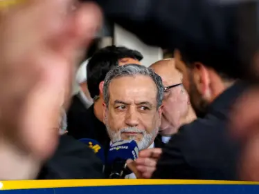 إيران تحذر دول أوروبية من ارتكاب 