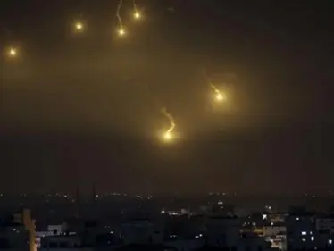 إعلام النظام السوري يعلن تصدي الدفاعات الجوية لأهداف معادية في ريف حمص الشرقي - وكالة ستيب نيوز