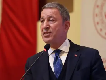 خلوصي أكار يُعلل سبب الوجود التركي في إدلب ويتوعد لـ 