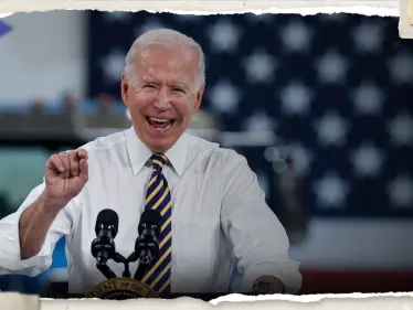 بالفيديو|| بايدن يضل طريق العودة ويطلب المساعدة من حرس الشرف - وكالة ستيب نيوز