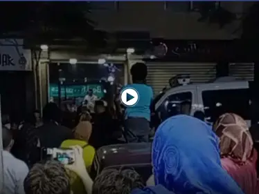 بالفيديو|| بمشهد حزين.. فتاة تسقط من الطابق الــ16 في الإسكندرية بمصر ووالدها يبكي بحرقة - وكالة ستيب نيوز