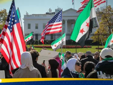 لماذا دخل الشرع البيت الأبيض من باب خلفي؟ وماذا يعني التعليق الجديد لـ"قيصر"؟ - وكالة ستيب نيوز