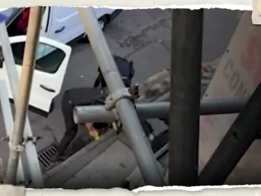 بالفيديو|| لحظة اعتقال الشرطة البريطانية لرجل بعد حادثة "مروّعة" في نوتنغهام - وكالة ستيب نيوز