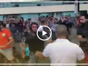 أنصار حزب الله يعتدون على المتظاهرين.. والحريري بصدد إعلان استقالته (فيديو) - وكالة ستيب نيوز