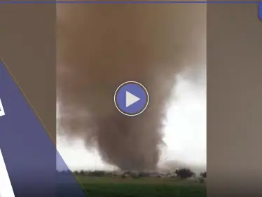 شاهد || إصابات وأضرار بإعصار "مُخيف" ضرب شمال الطائف السعودية - وكالة ستيب نيوز