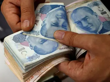 الليرة التركية تسجل تراجعاً جديداً أمام الدولار الأمريكي - وكالة ستيب نيوز