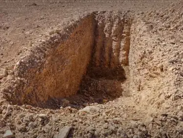 تحت سلطة الأسد... نقل آلاف الجثث لإخفاء الأدلة على جرائم الحرب في سوريا - وكالة ستيب نيوز