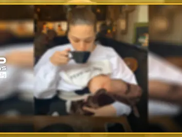 صورة جريئة لنجمة شهيرة تُرضع ابنها أمام الملأ.. ما الرسالة التي أرادت إيصالها - وكالة ستيب نيوز