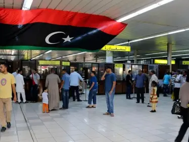 بعد إعلانها انهيار المنظومة الصحية.. ليبيا تغلق حدودها البرية والجوية مع تونس - وكالة ستيب نيوز