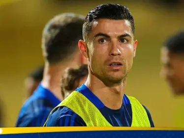 بالفيديو|| كريستيانو رونالدو يفاجئ العالم.. وامرأة تفضح لاعبا فرنسيا مشهورا - وكالة ستيب نيوز