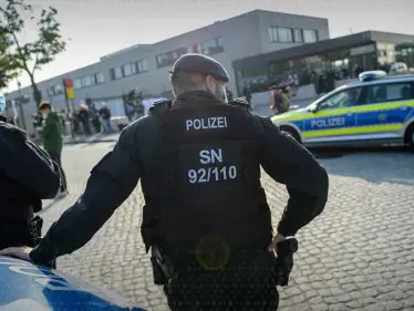 تحقيقات أوروبية تكشف "هجمات غامضة" على أهداف يهودية.. هل تقف إيران خلفها؟ - وكالة ستيب نيوز