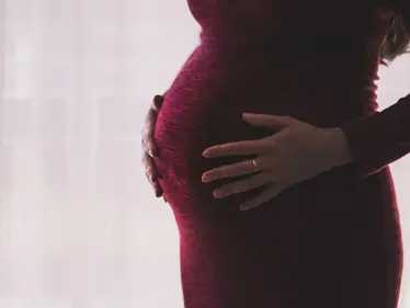 لماذا لا يجب إنجاب الأطفال في فترة الحجر الصحي.. الخبراء يكشفون خطورة ذلك - وكالة ستيب نيوز