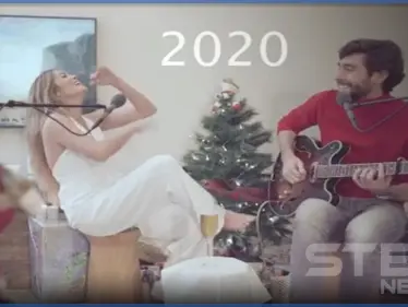 بالفيديو || عشية رأس السنة الجديدة.. النيران تشتعل في شعر مغنية مشهورة خلال جلسة تصوير - وكالة ستيب نيوز