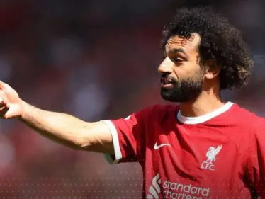 صحيفة عربية تعلق على صفقة انتقال محمد صلاح وتفجر "مفاجأة" حولها - وكالة ستيب نيوز