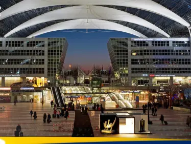 مطار ميونيخ يستأنف العمل بعد إغلاقه طوال الليل بسبب مسيرات مجهولة - وكالة ستيب نيوز