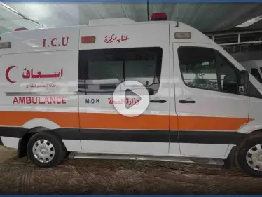 بالفيديو|| لحظات مؤثرة لــ إنقاذ فتاة فلسطينية مختنقة.. ووالدها يقبل أقدام الطبيب إمتناناً له - وكالة ستيب نيوز