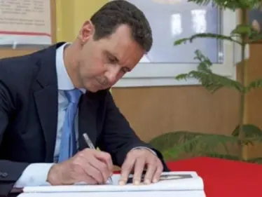 بشار الأسد يصدر 4 مراسيم دفعة واحدة تحمل تغييرات كبيرة بعدة محافظات - وكالة ستيب نيوز