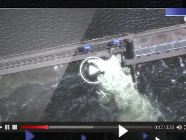 شاهد|| انهيار سد نوفا كاخوفكا في خيرسون جنوب أوكرانيا.. وفيديو يوثق لحظة نسفه وتفجيره - وكالة ستيب نيوز