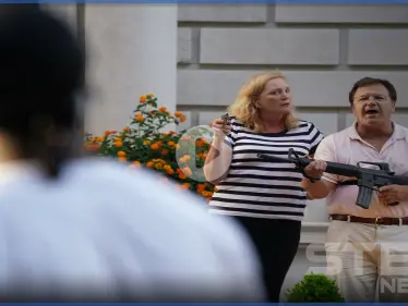 بالفيديو|| شبيحة أمريكا.. رجل وامرأة 