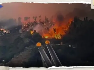 بالفيديو|| امرأة إيطالية تعبر بسيارتها بين نيران حرائق الغابات وطقس "غريب" يحيّر السكّان - وكالة ستيب نيوز